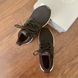 adidas | ULTRABOOST 5.0 DNA